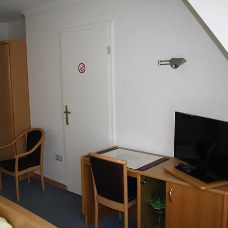 / Allebrodt Apartment