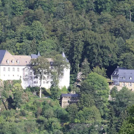 דירה / Allebrodt *