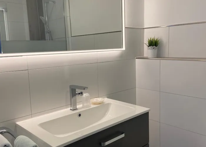 Apartman / Allebrodt *